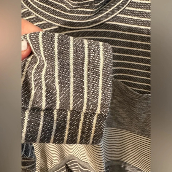 ANTHROPOLOGIE Saturday Sunday Gray Cowl Neck Drawstring Waist Mixed Pattern - Picture 8 of 11